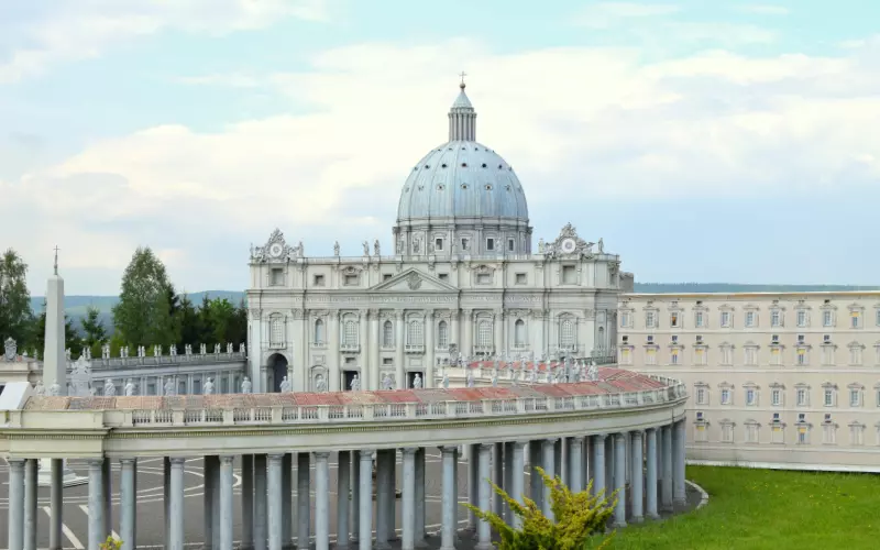 park_rozrywki_i_miniatur_sabat_krajno